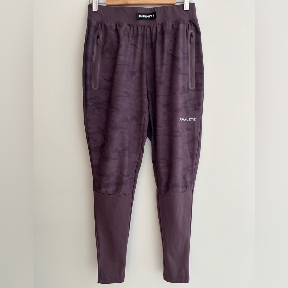 ALPHALETE Men's Infinity Terrain Tech Stretch Camo Jogger Pants Purple Size M